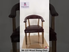 เก้าอี้หนังชนบทในร่มสีน้ำตาล / เก้าอี้รับประทานอาหารไม้โอ๊คแข็งแรงพร้อมที่เท้าแขน